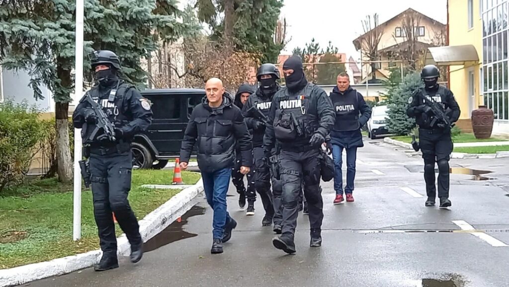 Oamenii lui Potra aveau liste cu adrese de jurnaliști și politicieni și plănuiau sa meargă la aceștia acasă (surse)