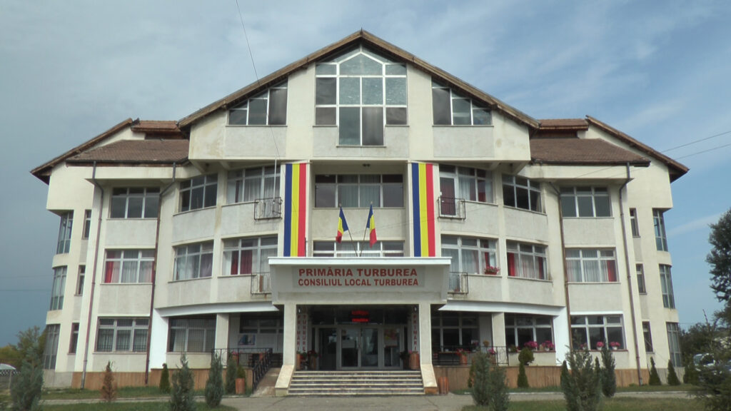 Doar jumătate dintre familiile defavorizate din comuna Turburea sunt interesate de energie verde gratis