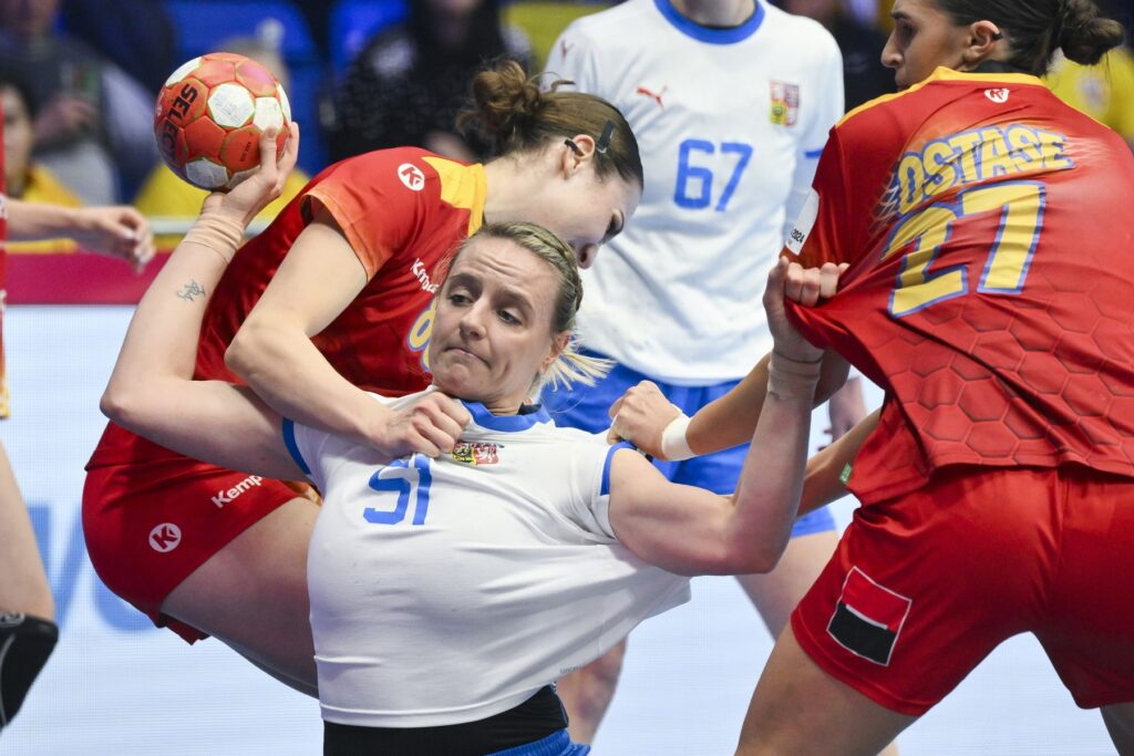 EURO 2024 / Eșec la mare luptă cu Muntenegru! România rămâne în „cărți“ pentru calificare