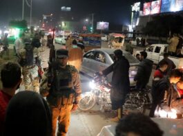 Criza din Orientul Mijlociu în direct: mii de oameni fug din Homs, în centrul Siriei, în timp ce forțele rebele continuă să înainteze