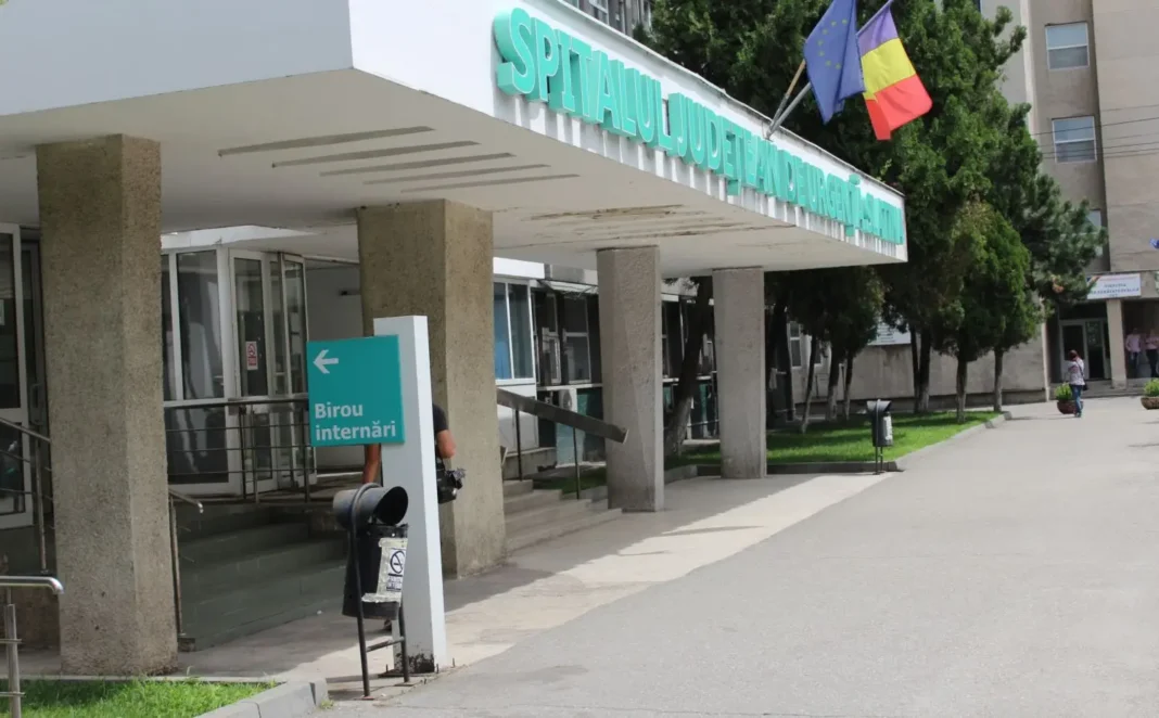 sju slatina2 Olt: Un șofer băut a intrat cu mașina în gardul SJU Slatina