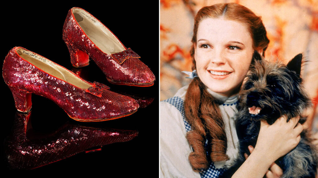 Pantofii purtați de Judy Garland în „Vrăjitorul din Oz” s-au vândut la licitație cu 32,5 milioane de dolari