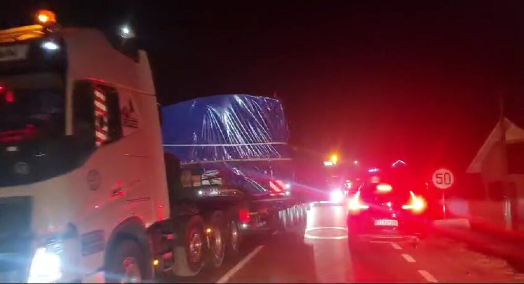 „Cârtițele“ care vor săpa metroul de la Cluj a tranzitat DN 66, prin județul Gorj