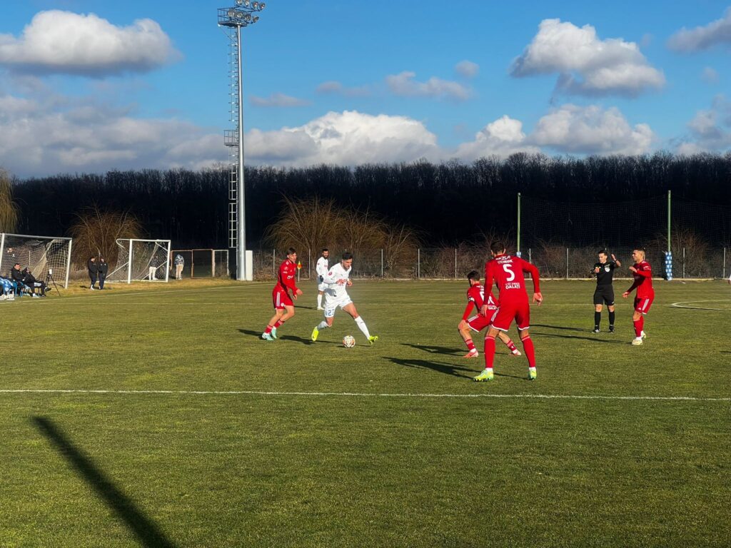 Amical / Universitatea Craiova a pierdut în faţa Oţelului Galaţi