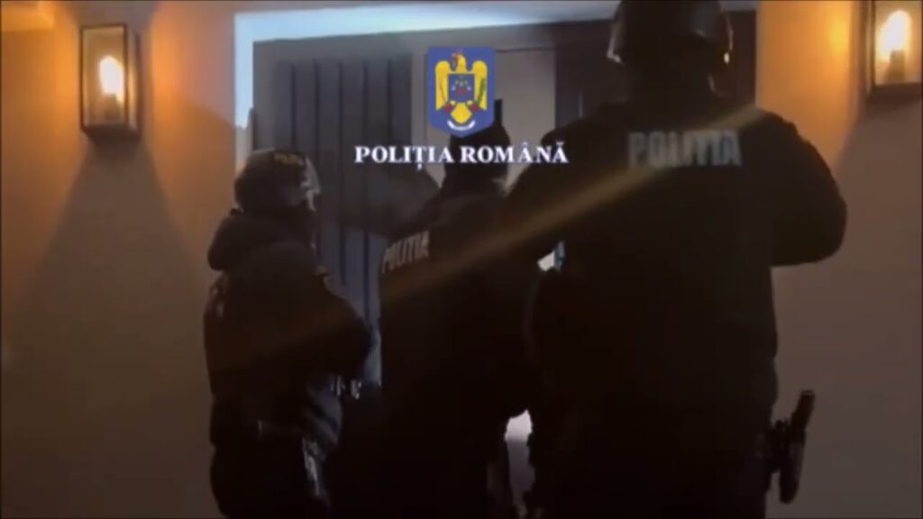 (VIDEO) 25 de percheziţii în Argeş, Olt şi Vâlcea într-un dosar penal de evaziune fiscală