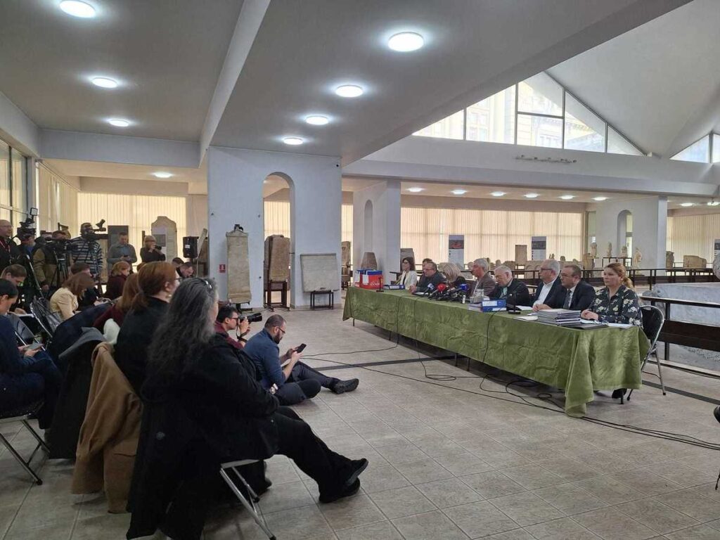 Jaful tezaurului dacic. Directorul Muzeului Naţional de Istorie, explicaţii despre motivul pentru care a fost ales Muzeul Drents