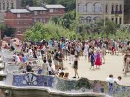 Spania, număr record de turiști străini anul trecut, aproape dublu cât populația țării
