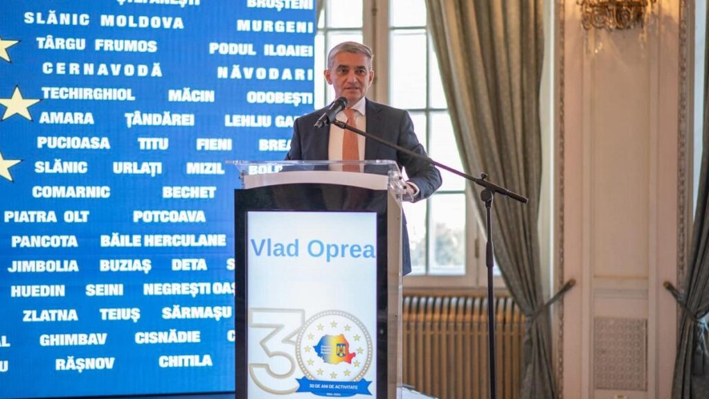 Percheziţii la Primăria Sinaia şi la primarul Vlad Oprea