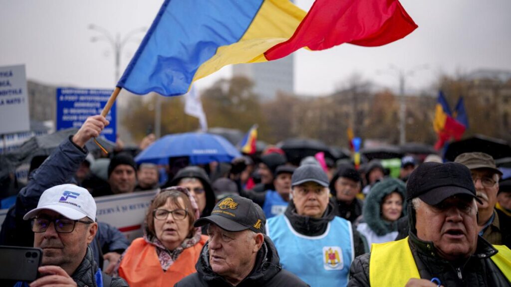 Protest organizat în fața guvernului