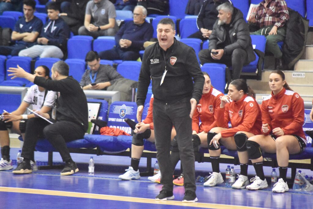 Craiova destramă „relaţiile“! Florentin Pera, demis de la Bistriţa după eşecul din Bănie