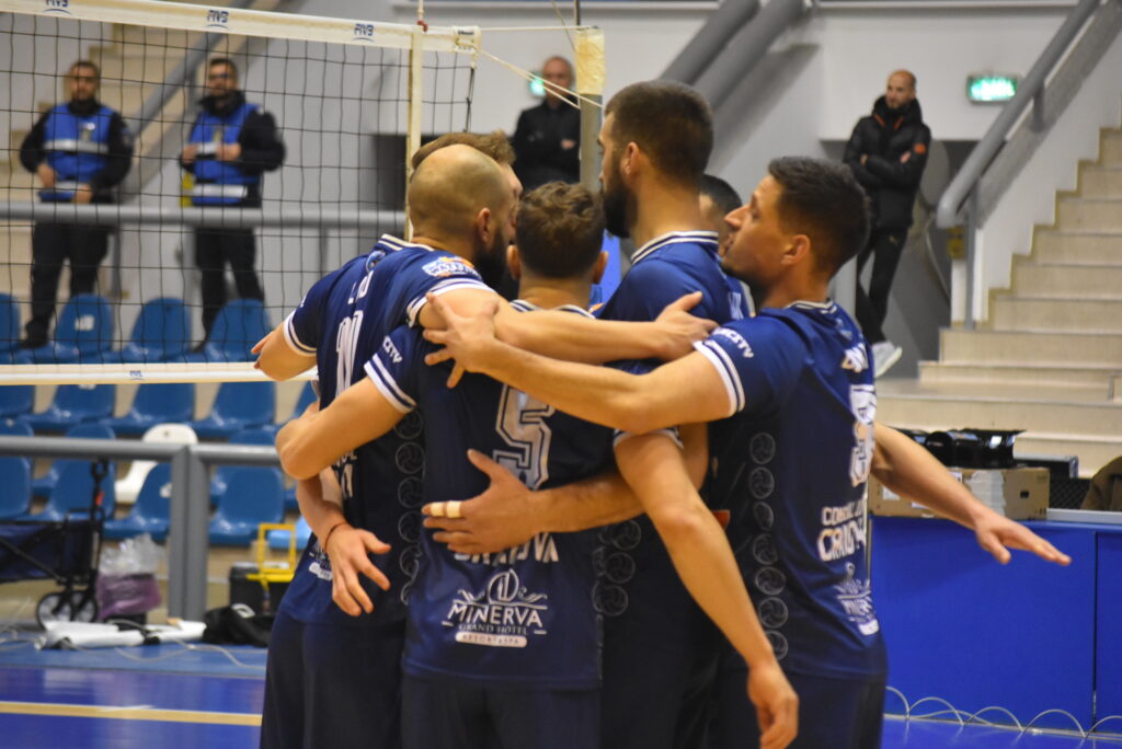 Volei (m) / Începe lupta pentru medalii! SCMU Craiova – Steaua, duel de care pe care în play-off