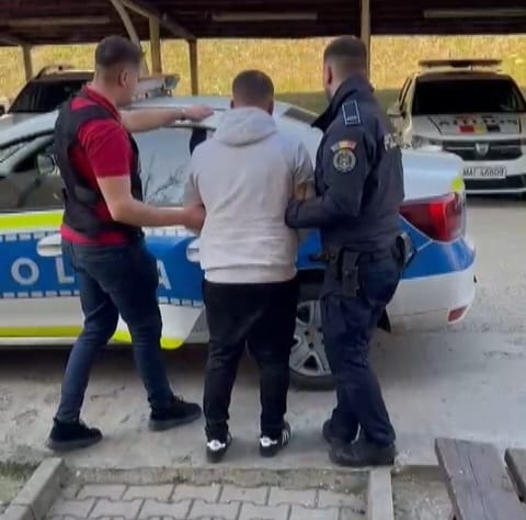 (VIDEO) Doljean reținut pentru favorizarea făptuitorului