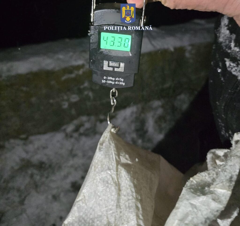 (VIDEO) Vâlcea: Combaterea faptelor ilegale în domeniul piscicol