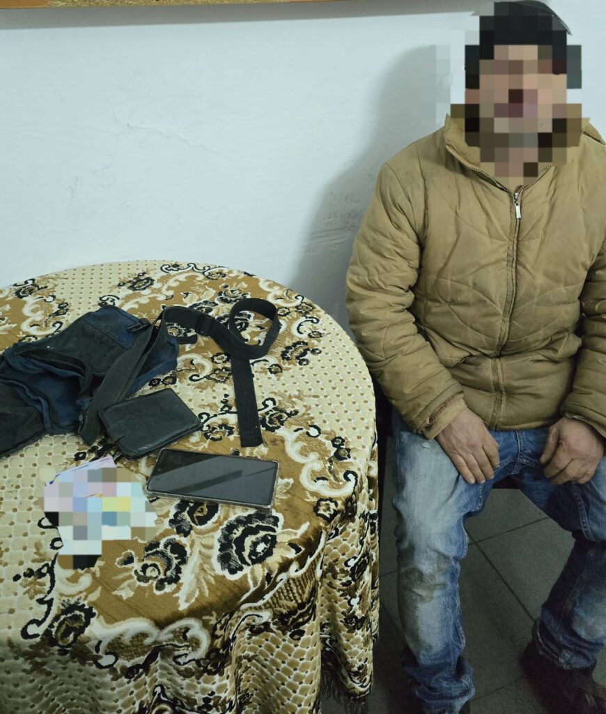 Cinci tineri au bătut un bărbat pe stradă. Au fost prinși de jandarmii craioveni