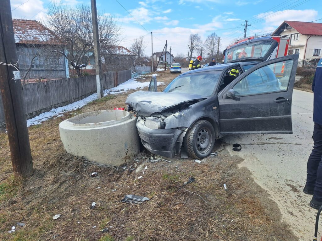 Vâlcea: Accident rutier pe DJ 646, în localitatea Frâncești