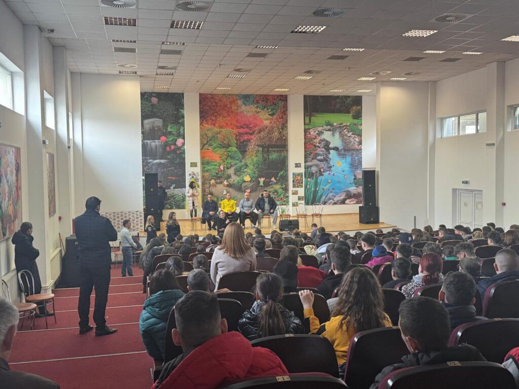 Gorj: Campanie de prevenire a consumului de droguri în rândul elevilor