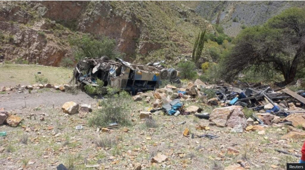 (VIDEO) Accident de autobuz în Bolivia. 31 de persoane au murit