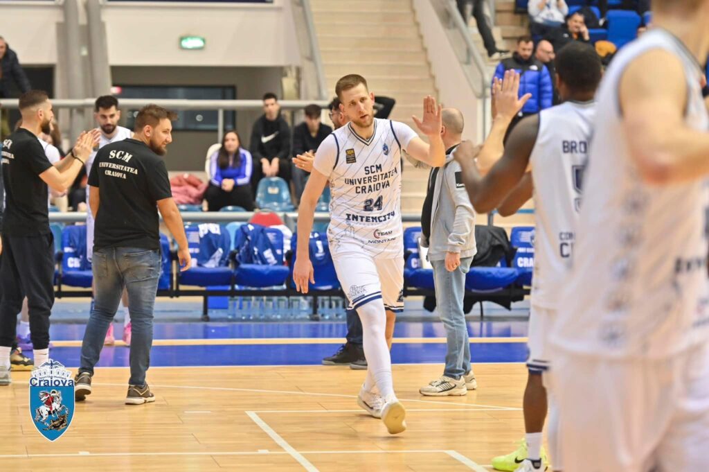 Baschet / Încep emoţiile Cupei României! SCMU Craiova dă piept cu FC Argeş