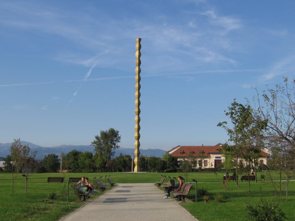Avize pentru unități de cazare la Târgu Jiu, Runcu, Săcelu și Baia de Fier 