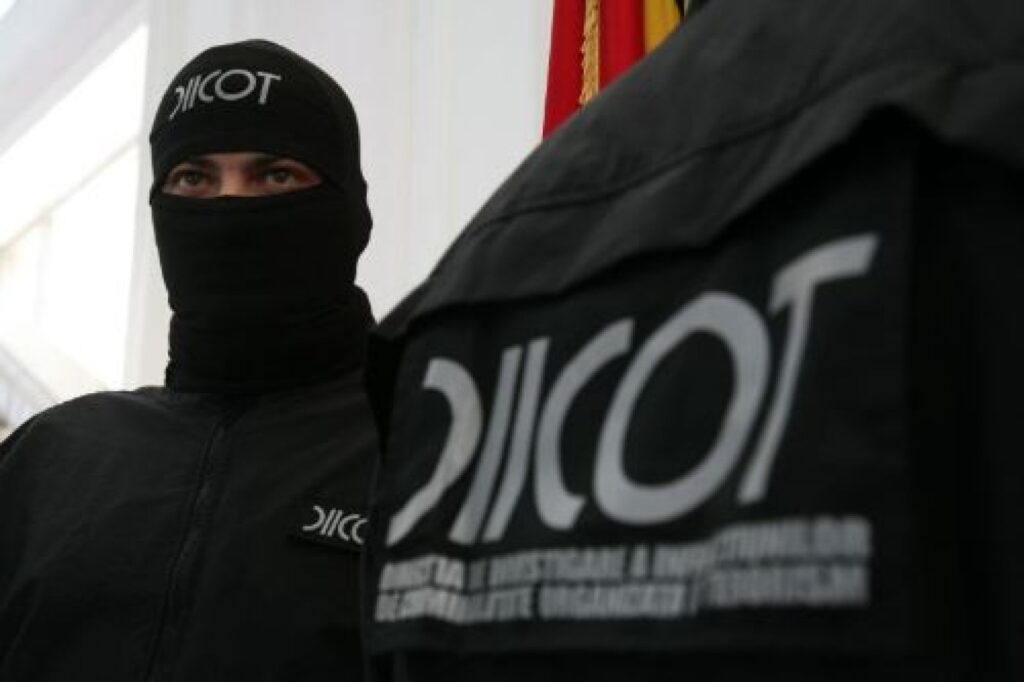 Percheziții la Penitenciarul Poarta Albă. 6 persoane, reținute pentru trafic de droguri