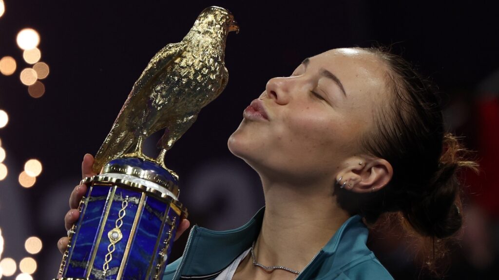 Amanda Anisimova a ridicat trofeul de la Doha