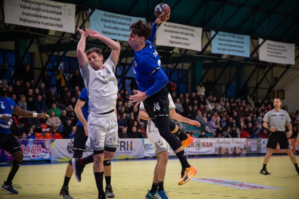 Handbal (m) / Universitatea Craiova, fără şanse în deplasarea de la Sighişoara