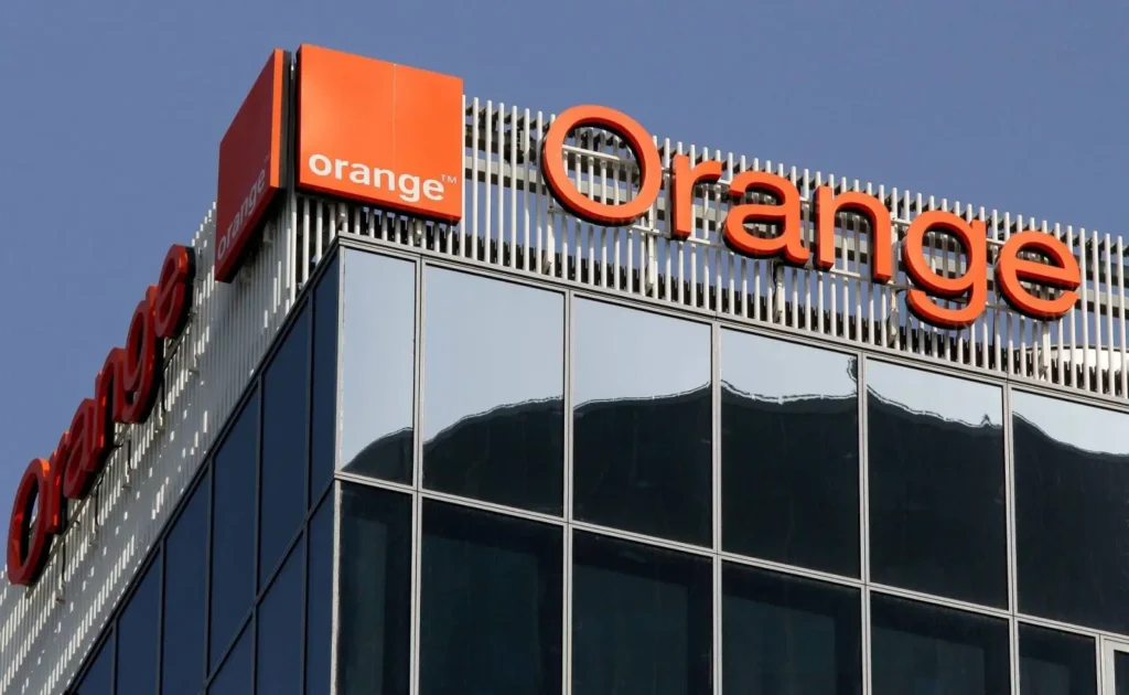 Atac cibernetic la Orange România. 380.000 de adrese de e-mail au fost furate și divulgate pe un forum