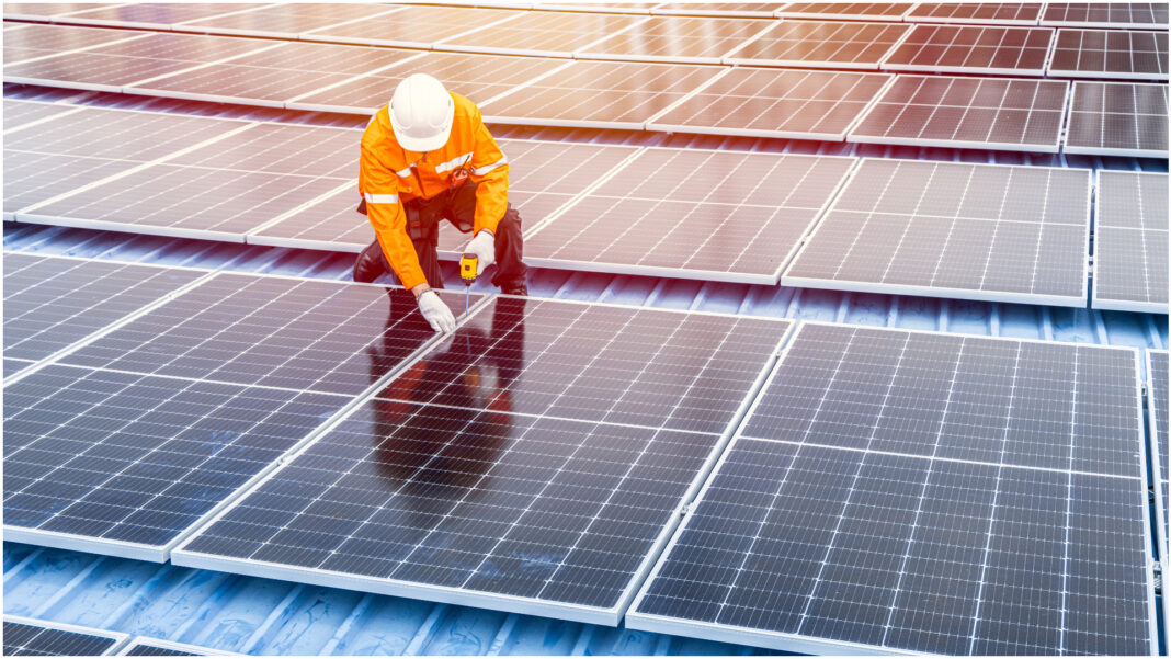 panouri-solare-foto-shutterstock