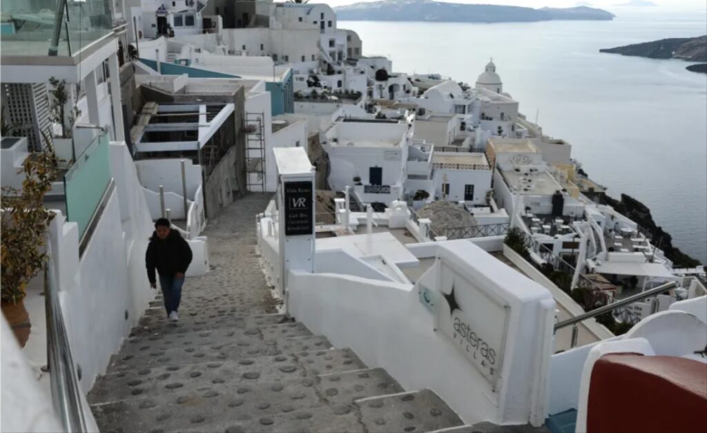 (VIDEO) Stare de urgență în insula Santorini