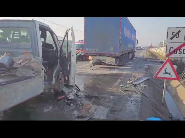 (VIDEO) Accident cu victime, la Coșoveni