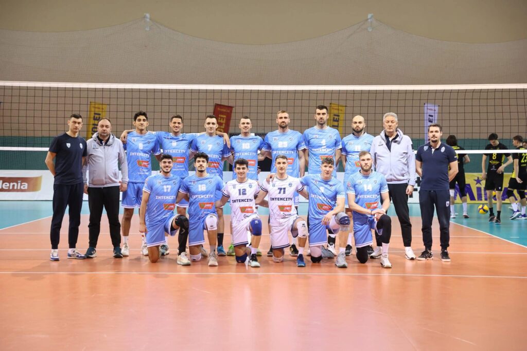 Volei (m) / SCMU Craiova a trecut de Știința București și merge în sferturile Cupei