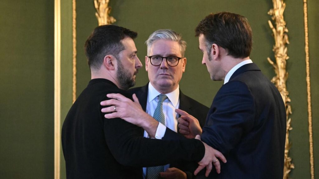 Franța și Marea Britanie lucrează pentru Ucraina, spune Macron