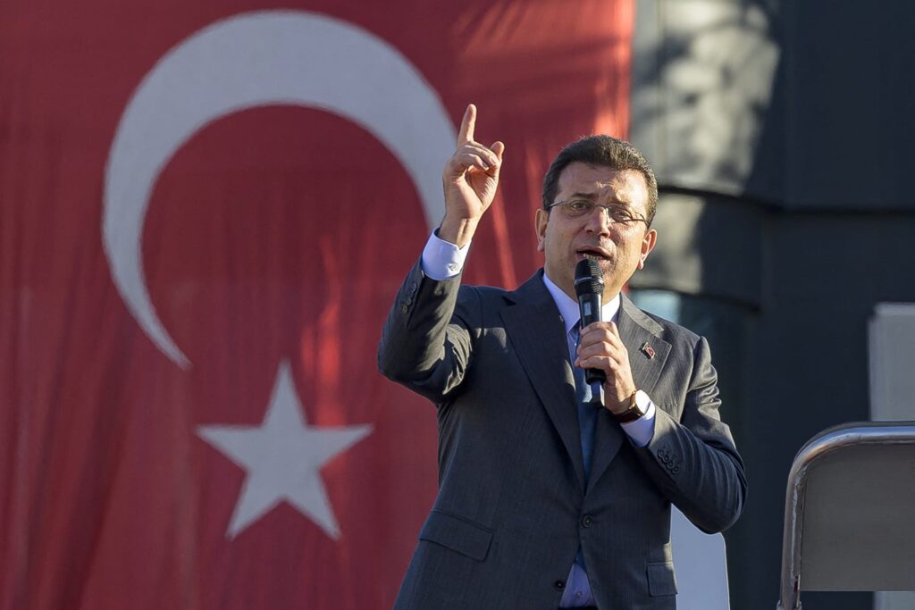 (VIDEO) Primarul Istanbulului și rivalul lui Erdogan, arestat