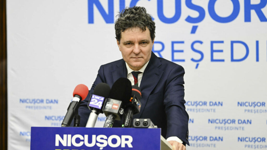 Decizie fără precedent cu 3 săptămâni înainte de alegeri: BEC interzice USR să-l promoveze pe Nicuşor Dan