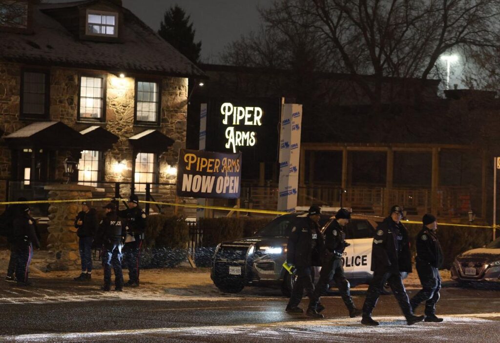 Canada: 12 persoane au fost rănite într-un atac armat la un pub din apropiere de Scarborough Town Center