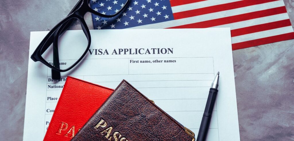 Statele Unite suspendă includerea României în programul Visa Waiver