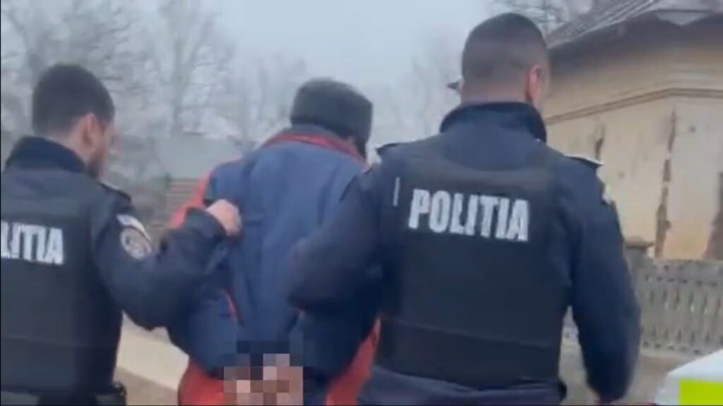 (VIDEO) Două persoane, introduse în arest de polițiștii doljeni