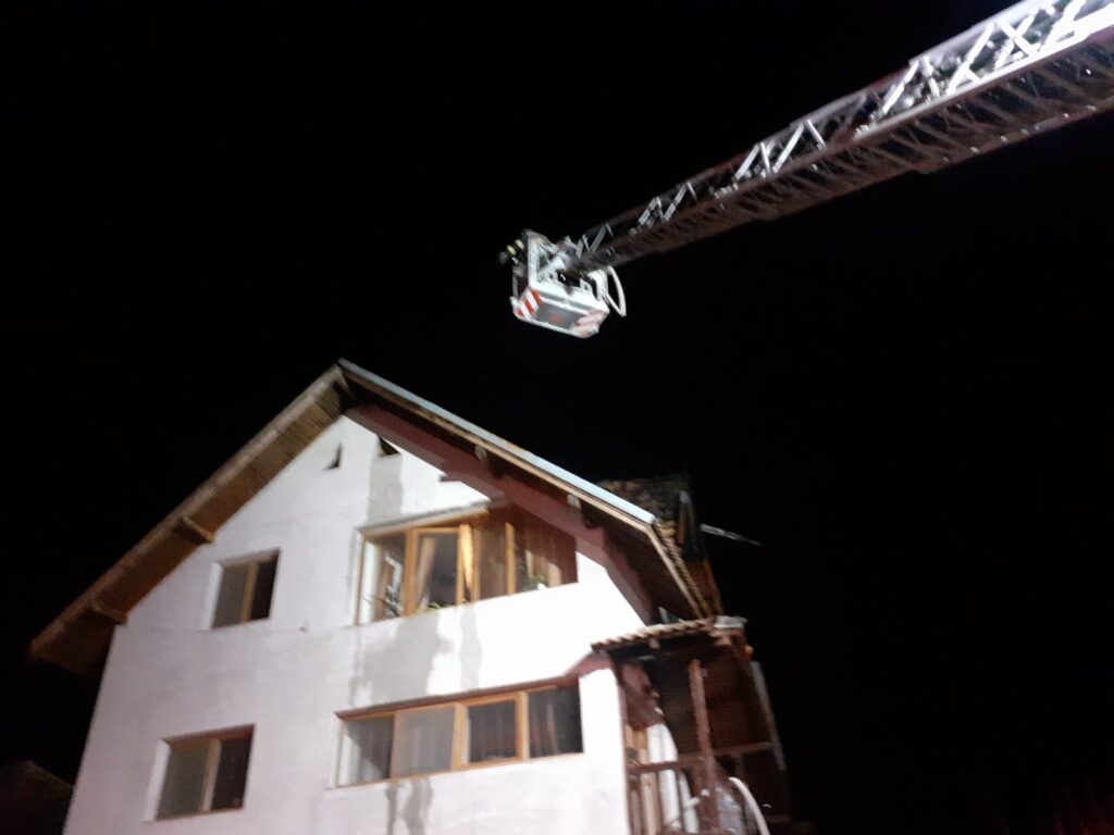 Vâlcea: Incendiu la o locuință din Berislăvești