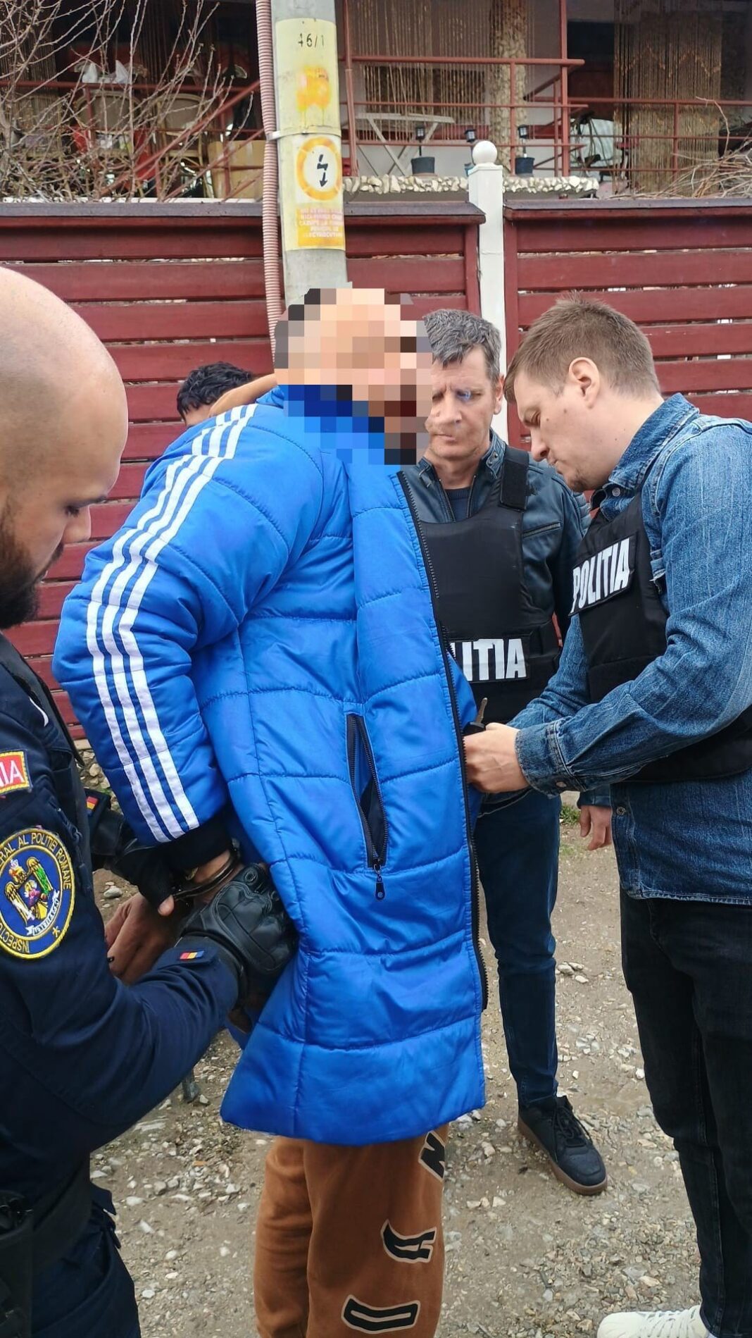 Un hunedorean urmărit internațional pentru tâlhărie calificată, prins în Craiova
