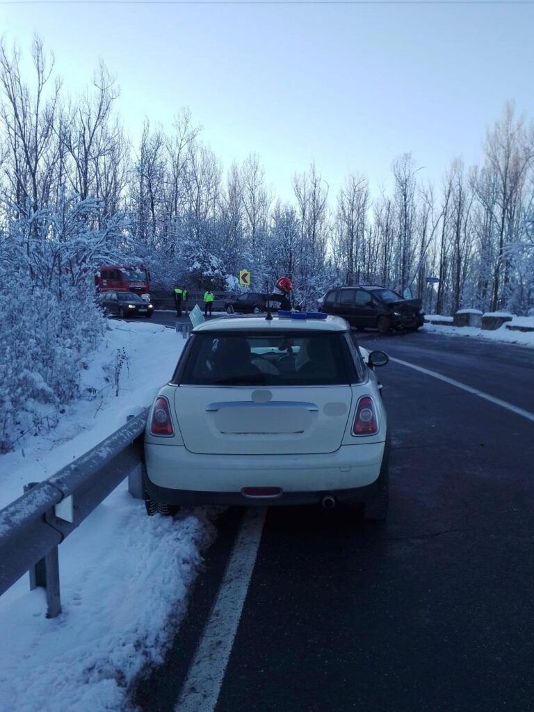 Vâlcea: Accident rutier cu două victime pe DN 67, în Slătioara