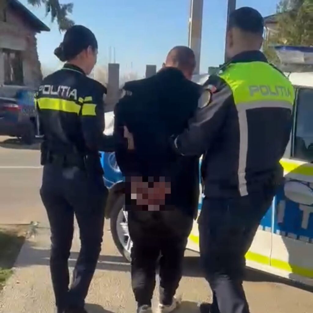 (VIDEO) Doljean reținut pentru lovire sau alte violențe