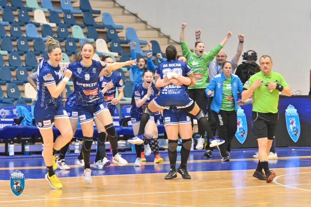 Handbal (f) / A ieșit perfect! SCMU Craiova nu i-a dat prea multe șanse Zalăului
