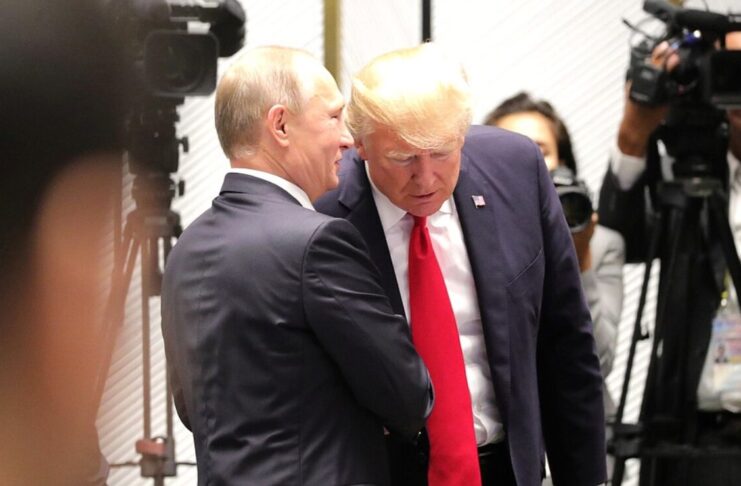 Trump se gândește să recunoască Crimeea drept parte a Rusiei