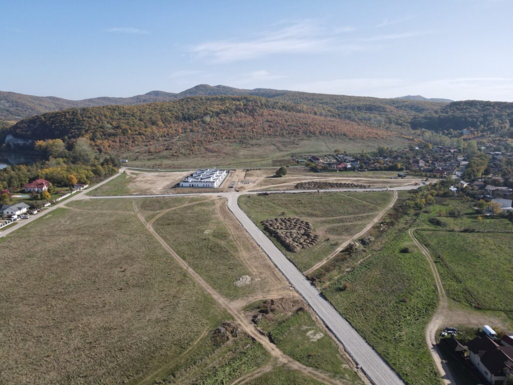 Vâlcea: „Undă verde” pentru un bazin de înot și un heliport în Goranu