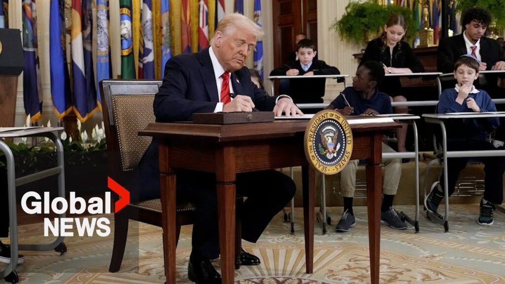 (VIDEO) Trump a semnat ordinul de a desființa Departamentul de Educație al SUA