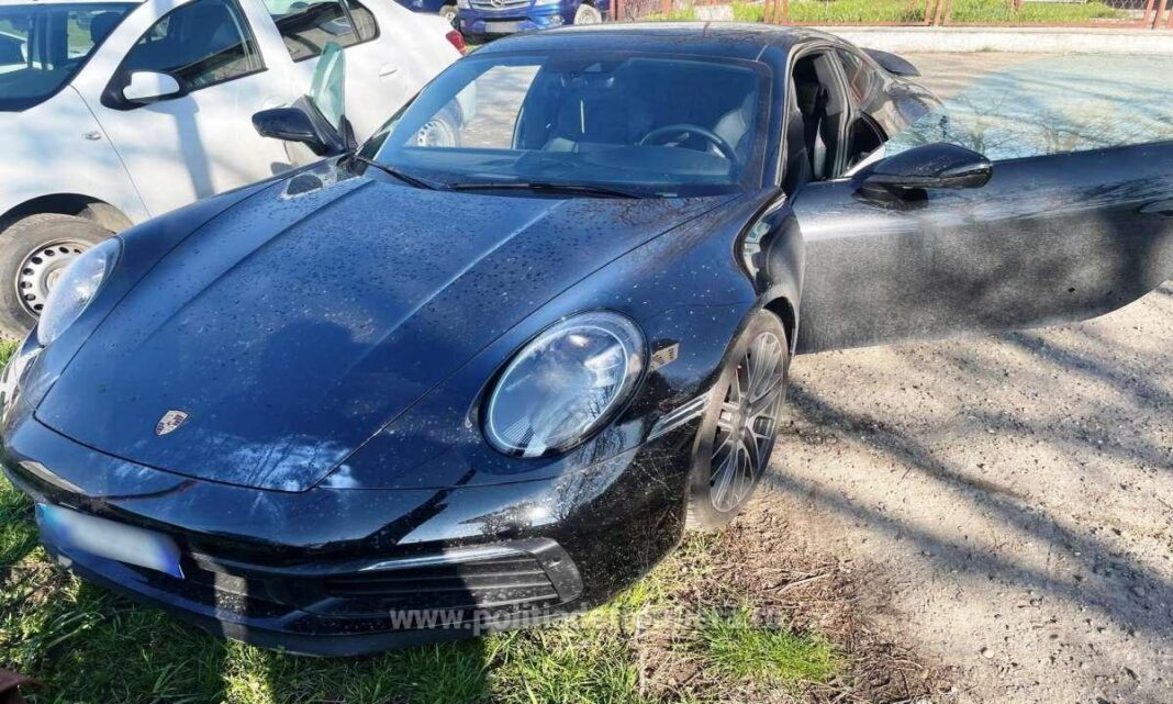 Autoturism de 1.100.000 de lei căutat de autorităţile din Italia, descoperit la frontieră