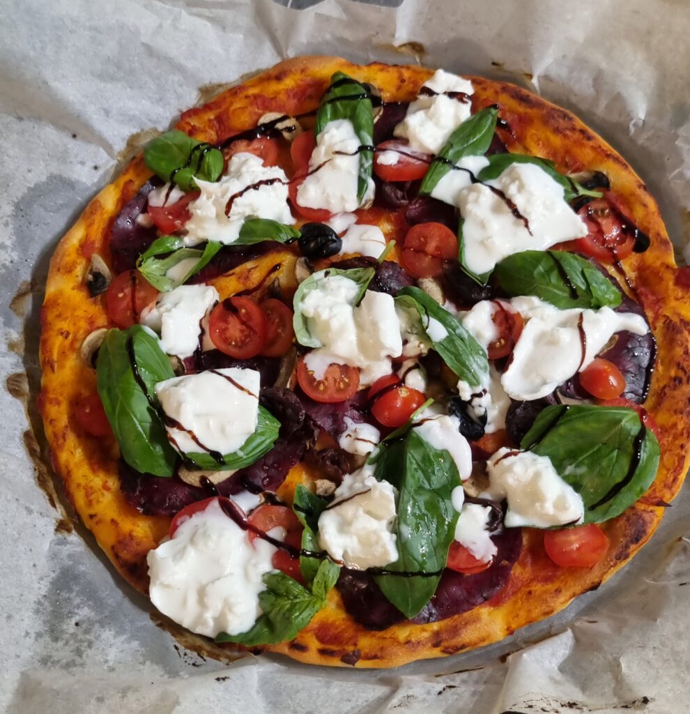 Rețetă simplă pentru aluat de pizza făcut în casă