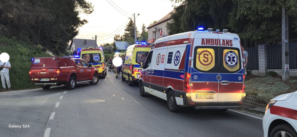 Șapte copii, cu vârste între 8 și 10 ani, răniți într-o explozie la un departament de pompieri din Grębynice, Polonia