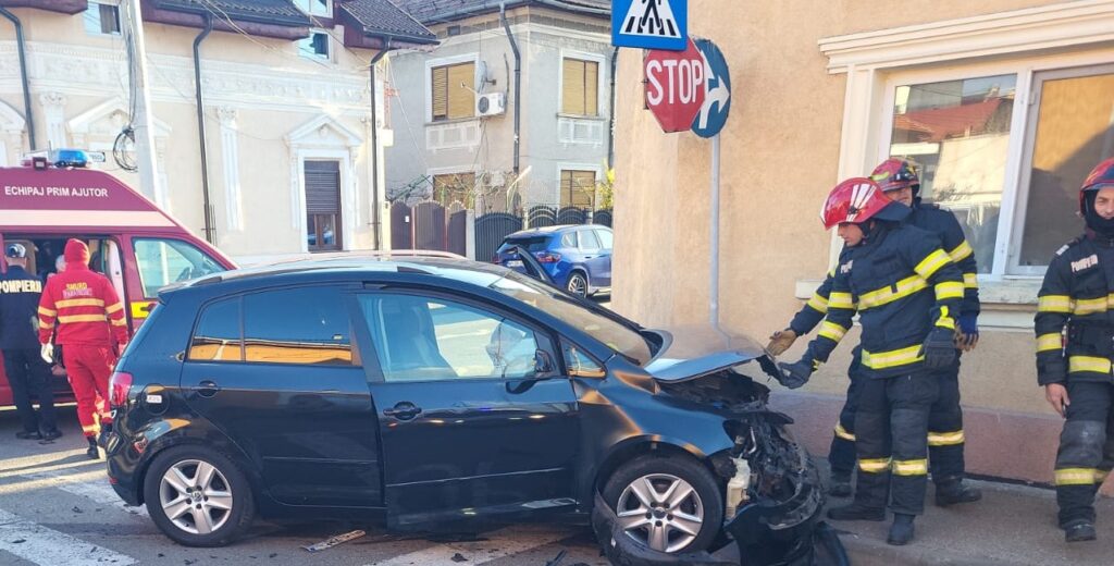 Pompierii mehedințeni, 43 de intervenții în doar două zile