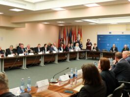 Peste 44.000 de familii vor avea gaz în casă, a spus ministrul Boloș